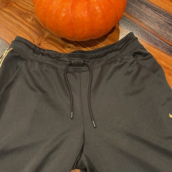 Nike Vintage Jogger Pants Black & Gold Nike Logo front Sides.  Mint Condition - Picture 4 of 10